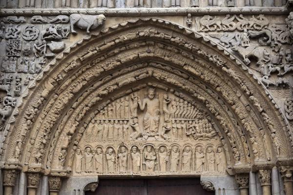 Impressive Romanesque façade of the church of Santa María de Sangüesa